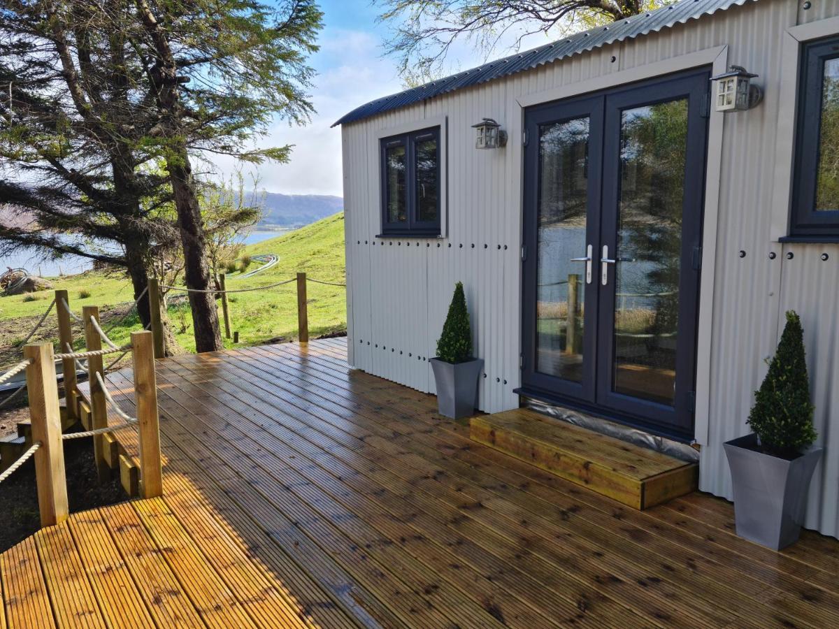 The Bay ,Luxury Shepherds Hut, Dundonnell Extérieur photo