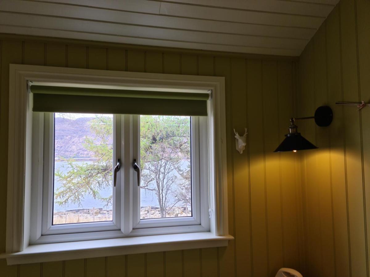 The Bay ,Luxury Shepherds Hut, Dundonnell Extérieur photo