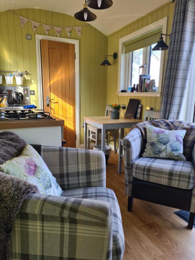 The Bay ,Luxury Shepherds Hut, Dundonnell Extérieur photo